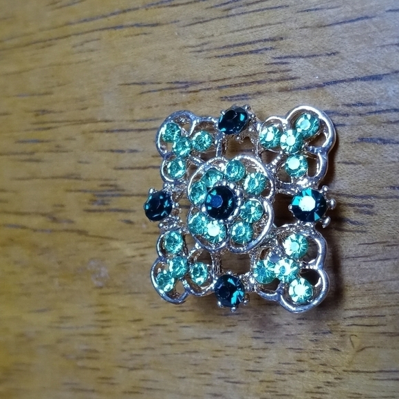 Vintage Small 1" green brooch - Picture 1 of 6